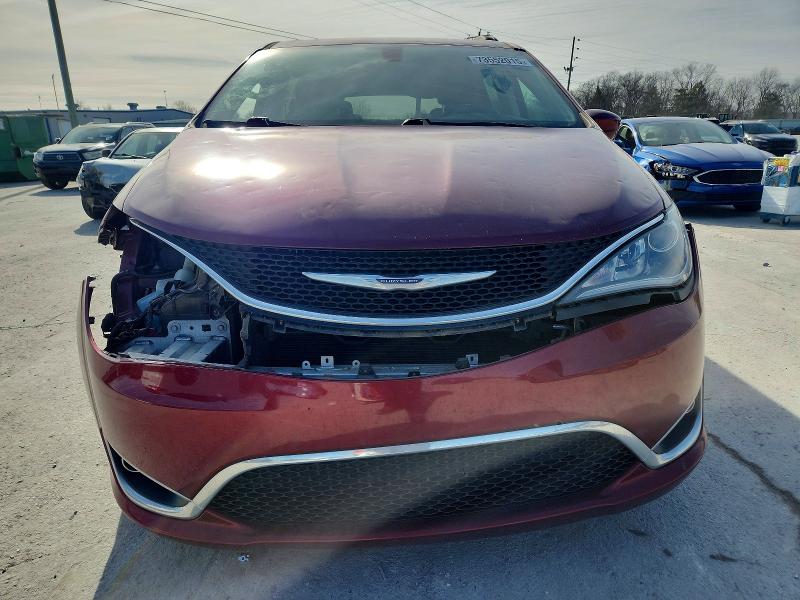 Photo 5 from auction – 2018 CHRYSLER PACIFICA T with VIN 2C4RC1FGXJR105001