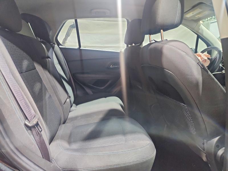 Photo 11 from auction – 2016 CHEVROLET TRAX with VIN KL7CJNSB9GB697945