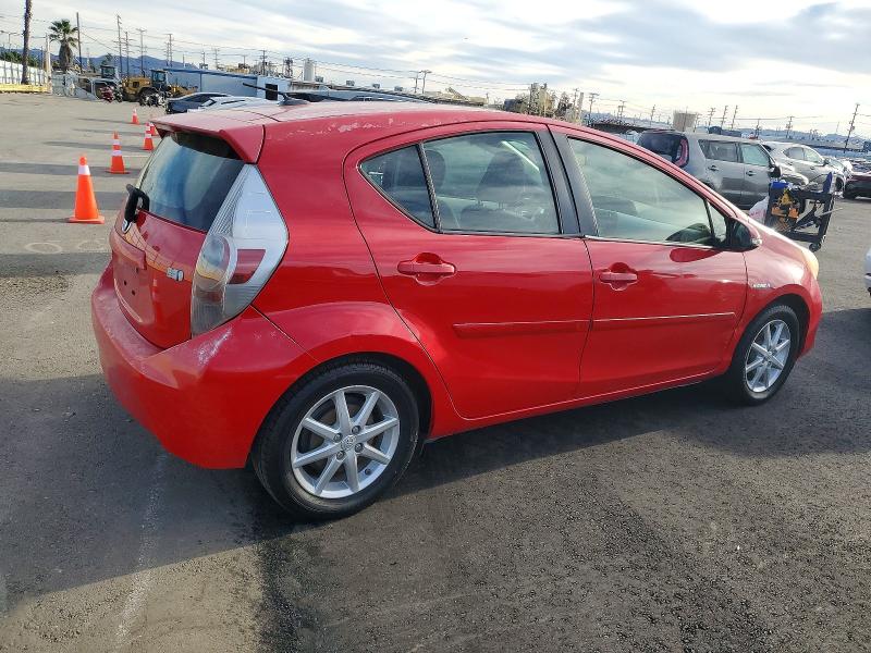 Photo 3 from auction – 2012 TOYOTA PRIUS C with VIN JTDKDTB37C1024512