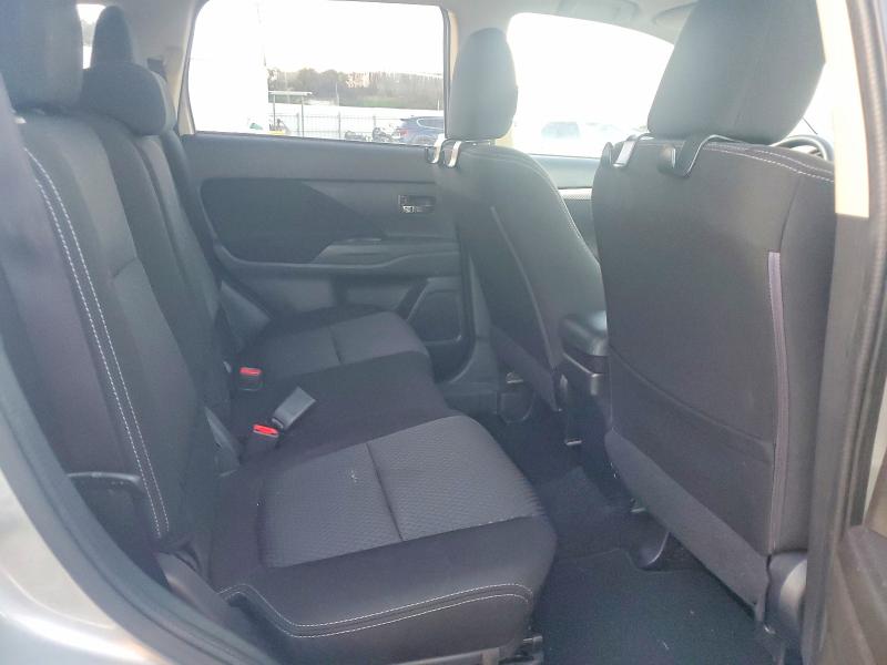 Photo 10 from auction – 2018 MITSUBISHI OUTLANDER with VIN JA4AD2A3XJZ009406