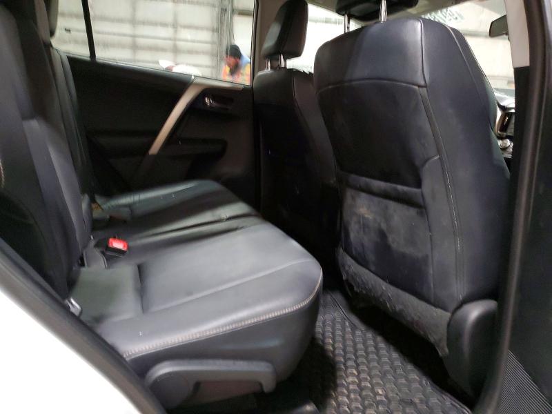 Photo 11 from auction – 2015 TOYOTA RAV4 LIMIT with VIN 2T3DFREV2FW266648