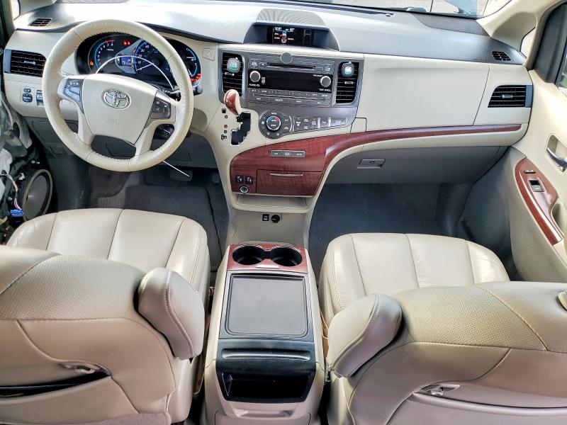 Photo 8 from auction – 2014 TOYOTA SIENNA XLE with VIN 5TDYK3DC4ES521844