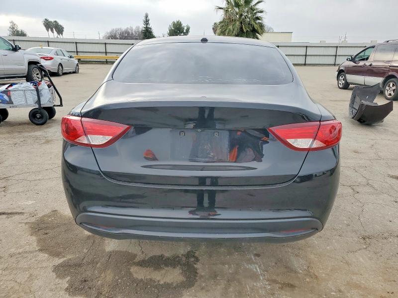 Photo 6 from auction – 2015 CHRYSLER 200 LIMITE with VIN 1C3CCCAB1FN670811