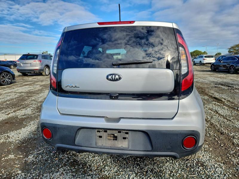 Photo 6 from auction – 2019 KIA SOUL with VIN KNDJN2A22K7695710
