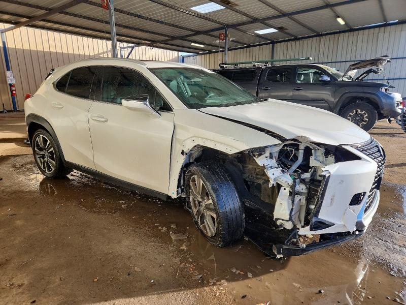 Photo 4 from auction – 2020 LEXUS UX with VIN JTHX3JBH5L2021125