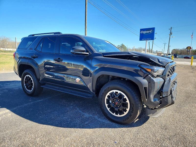 Photo 4 from auction – 2025 TOYOTA 4RUNNER SR with VIN JTEVA5BR8S5046737