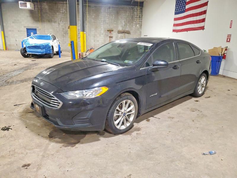 FORD FUSION SE 2019 with VIN 3FA6P0LU9KR192399 - Photo from auction