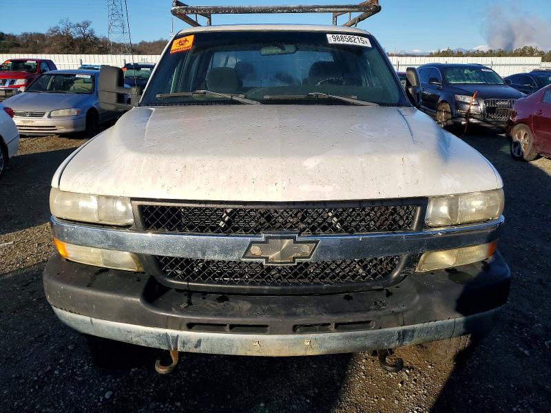 Photo 5 from auction – 2002 CHEVROLET SILVERADO with VIN 1GCHK23U72F134785
