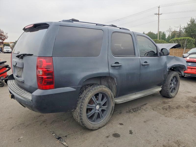 Photo 3 from auction – 2010 CHEVROLET TAHOE K150 with VIN 1GNUKBE06AR119689