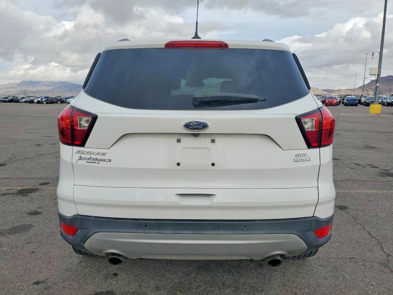Photo 6 from auction – 2019 FORD ESCAPE SEL with VIN 1FMCU0HD4KUA25192