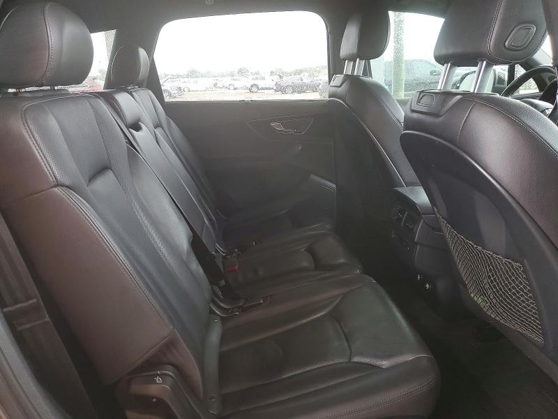 Photo 11 from auction – 2018 AUDI Q7 PREMIUM with VIN WA1LAAF70JD011508