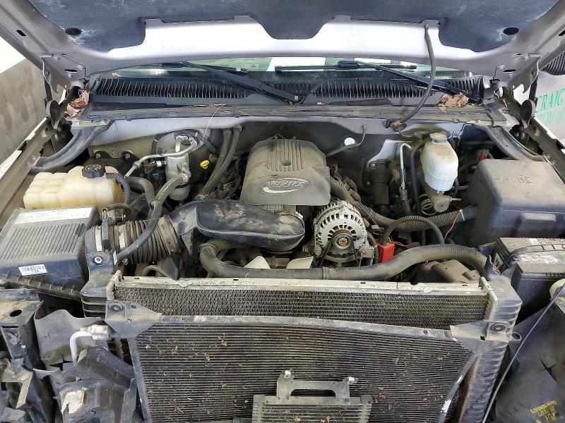 Photo 11 from auction – 2005 CHEVROLET SILVERADO with VIN 1GCHK29U45E133482
