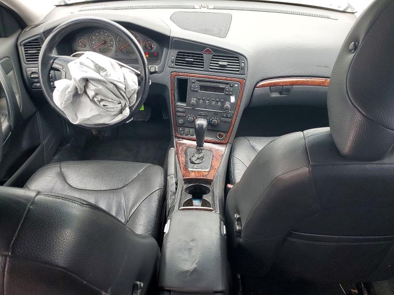 Photo 8 from auction – 2005 VOLVO V70 with VIN YV1SW592052509388