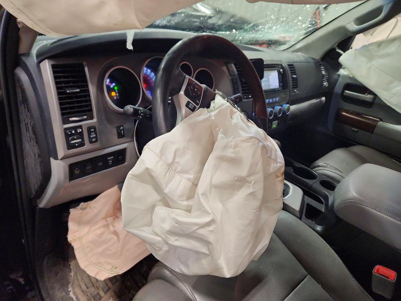 Photo 8 from auction – 2014 TOYOTA SEQUOIA PL with VIN 5TDDW5G15ES099639