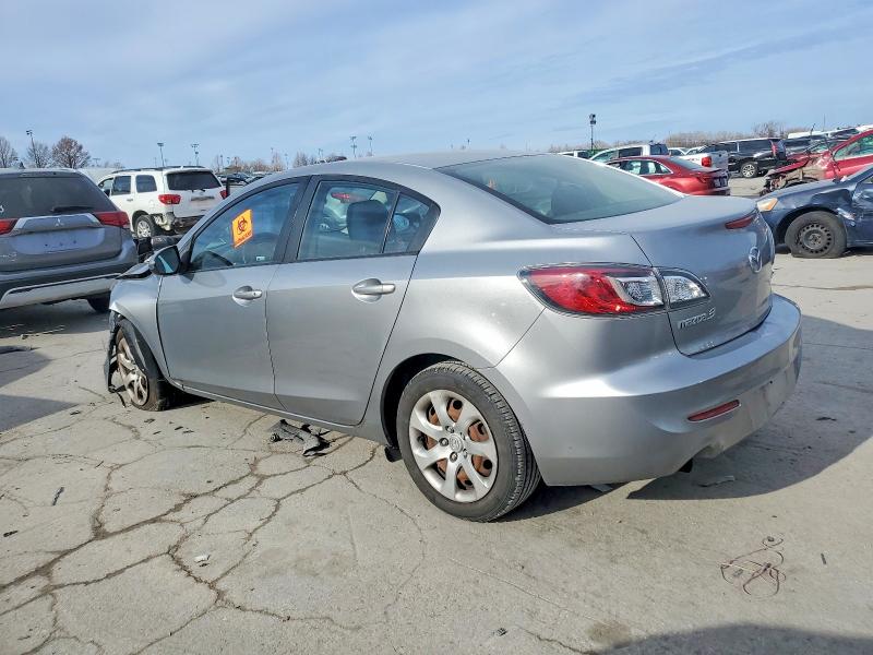 Photo 2 from auction – 2013 MAZDA 3 with VIN JM1BL1U76D1816515