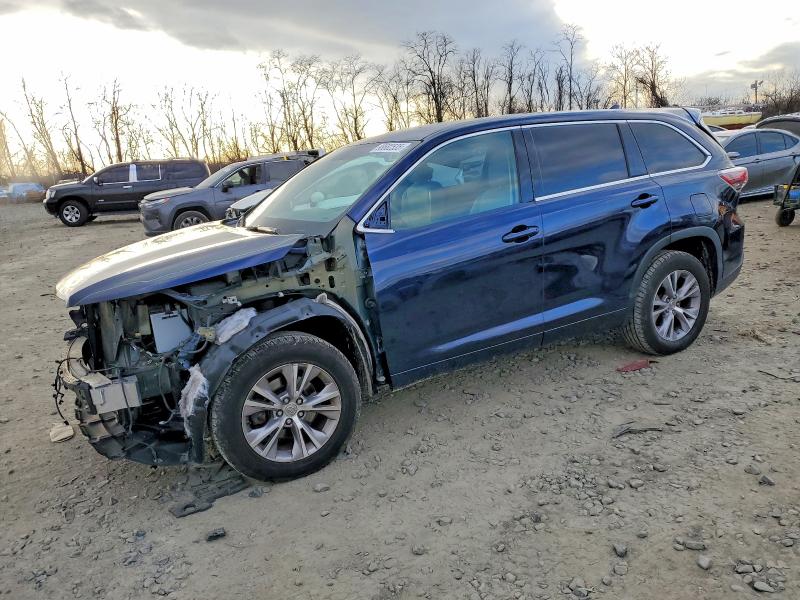 TOYOTA HIGHLANDER 2015 with VIN 5TDZKRFH1FS119376 - Photo from auction