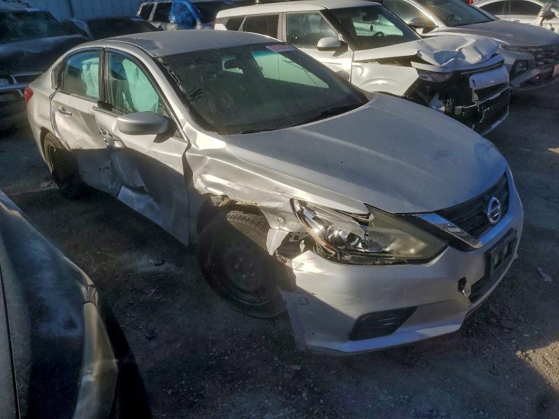 Photo 4 from auction – 2016 NISSAN ALTIMA 2.5 with VIN 1N4AL3AP8GC200311