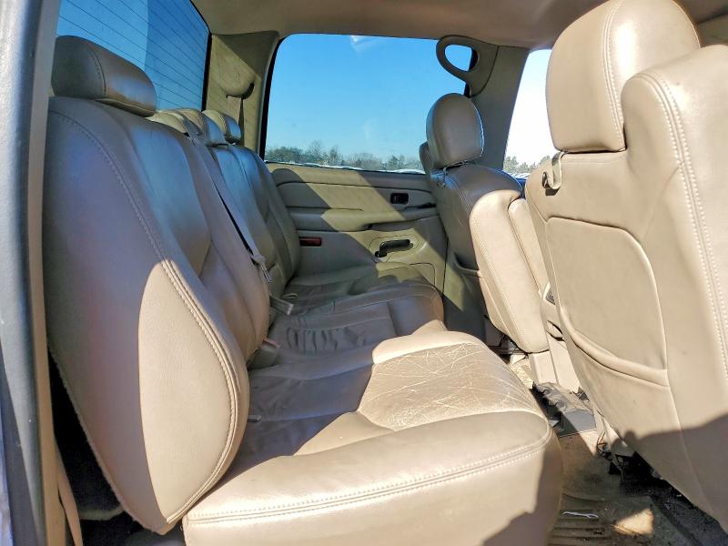Photo 10 from auction – 2004 GMC SIERRA with VIN 1GTHK23114F107851