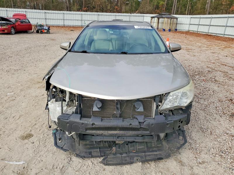 Photo 5 from auction – 2014 TOYOTA CAMRY L with VIN 4T4BF1FK9ER416989