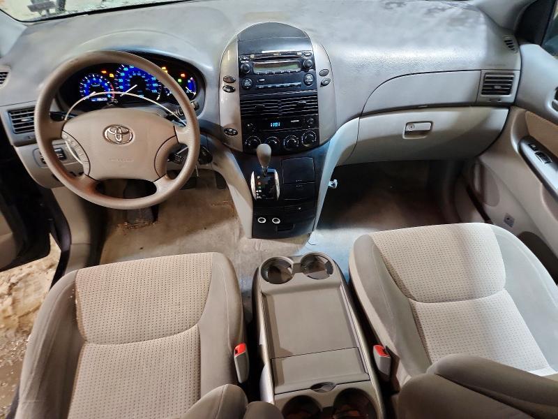 Photo 8 from auction – 2010 TOYOTA SIENNA CE with VIN 5TDKK4CC3AS293312