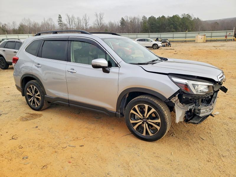 Photo 4 from auction – 2019 SUBARU FORESTER L with VIN JF2SKAUC7KH484638