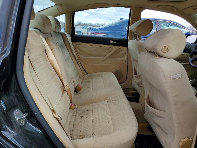 Photo 10 from auction – 2001 VOLKSWAGEN PASSAT GLS with VIN WVWPD63B11P268731