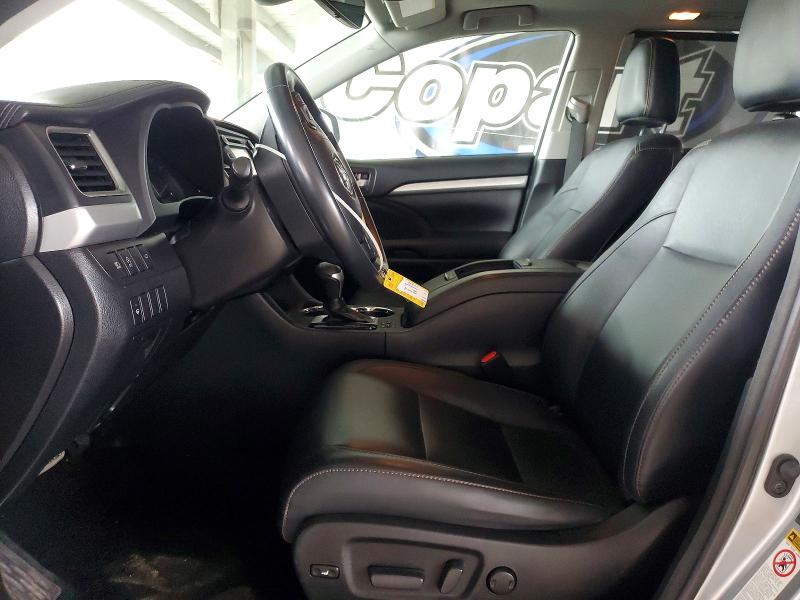 Foto 7 de la subasta – 2018 TOYOTA HIGHLANDER con VIN 5TDJZRFH1JS548941
