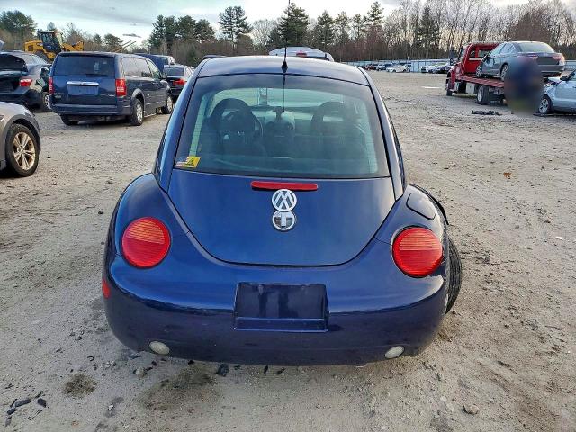 Photo 6 from auction – 2000 VOLKSWAGEN NEW BEETLE with VIN 3VWCC21C2YM460629