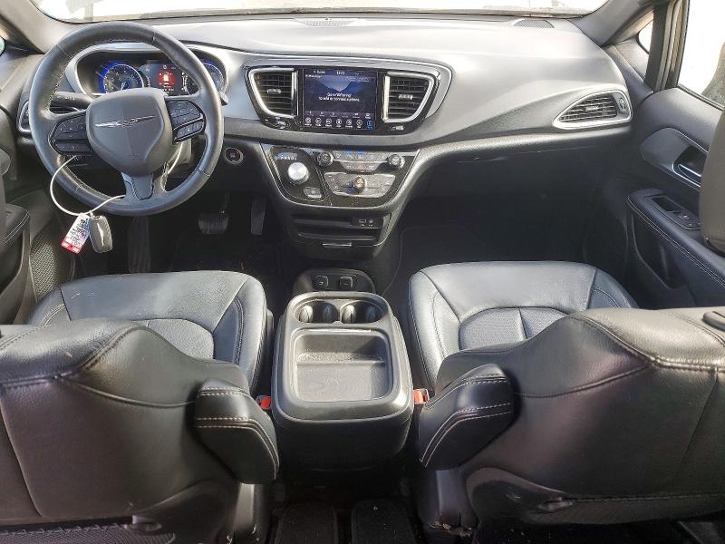 Photo 8 from auction – 2020 CHRYSLER PACIFICA T with VIN 2C4RC1BG3LR111697