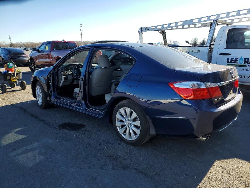 Photo 2 from auction – 2015 HONDA ACCORD EXL with VIN 1HGCR3F88FA024018
