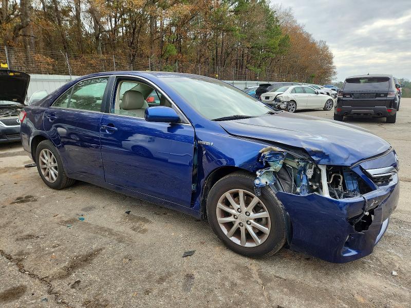 Photo 4 from auction – 2011 TOYOTA CAMRY with VIN 4T1BB3EKXBU128199