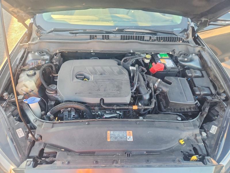 Photo 11 from auction – 2015 FORD FUSION SE with VIN 3FA6P0HD5FR153923
