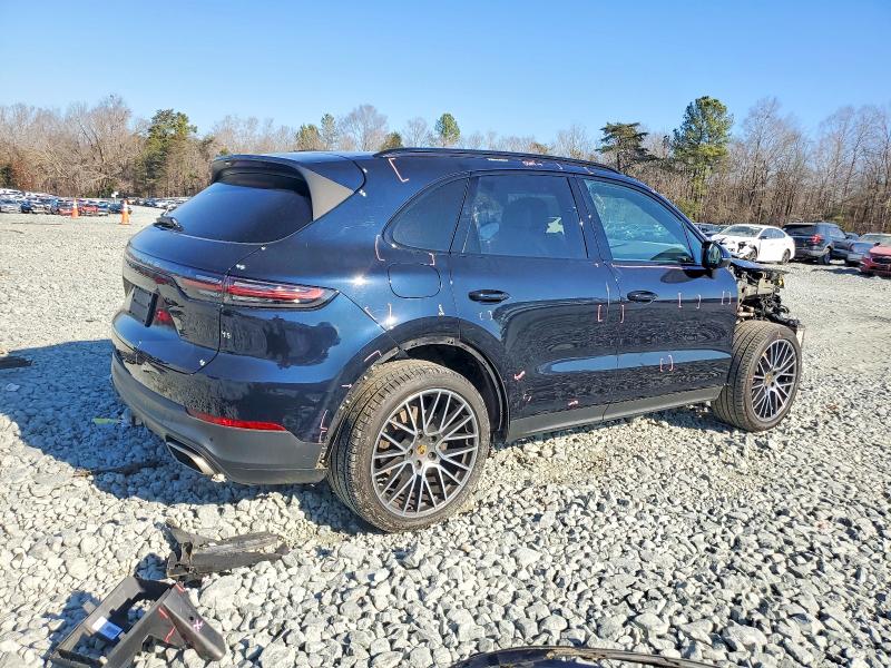 Photo 3 from auction – 2020 PORSCHE CAYENNE with VIN WP1AA2AY7LDA03832