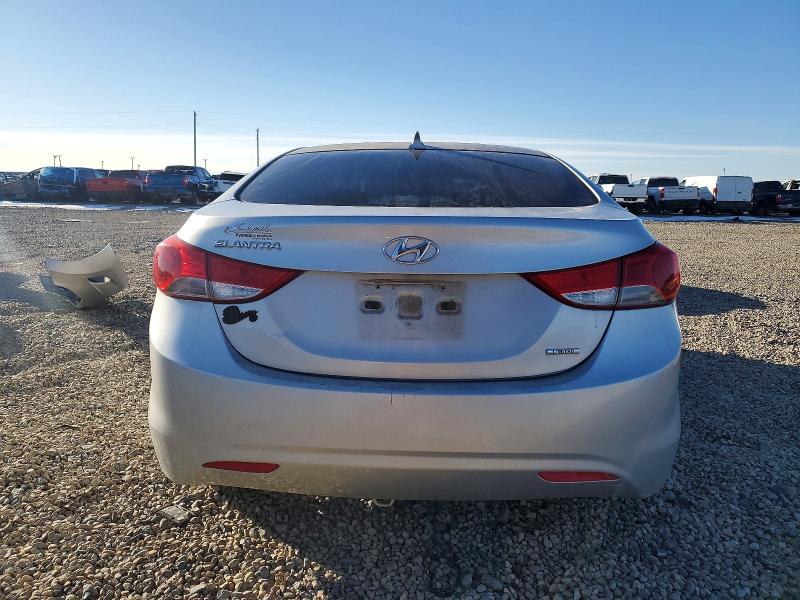 Photo 6 from auction – 2011 HYUNDAI ELANTRA GL with VIN KMHDH4AE7BU163229