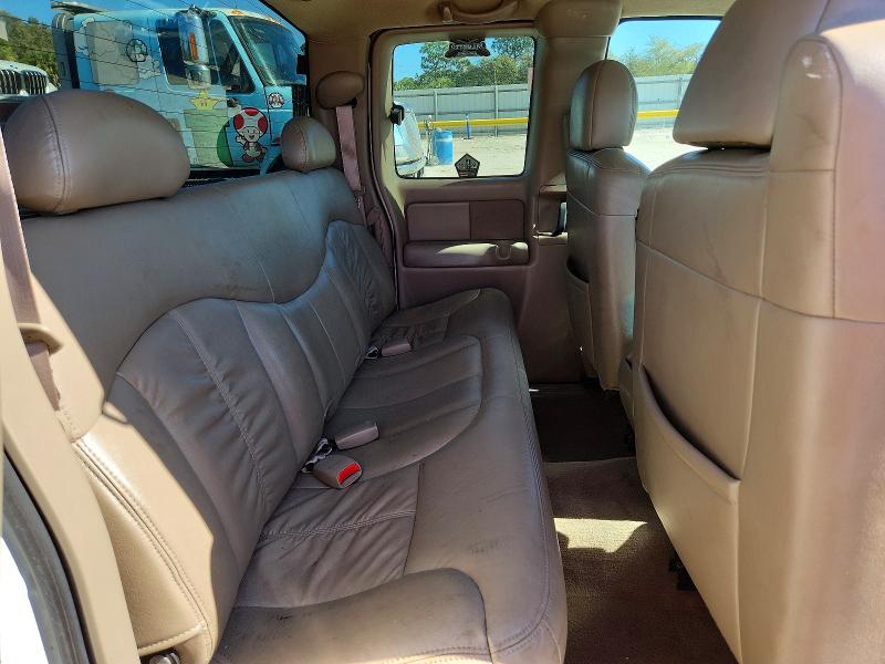 Photo 10 from auction – 2001 CHEVROLET SILVERADO with VIN 2GCEC19T111299892