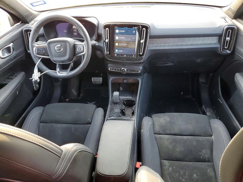 Photo 8 from auction – 2022 VOLVO XC40 P8 RE with VIN YV4ED3UR6N2711005