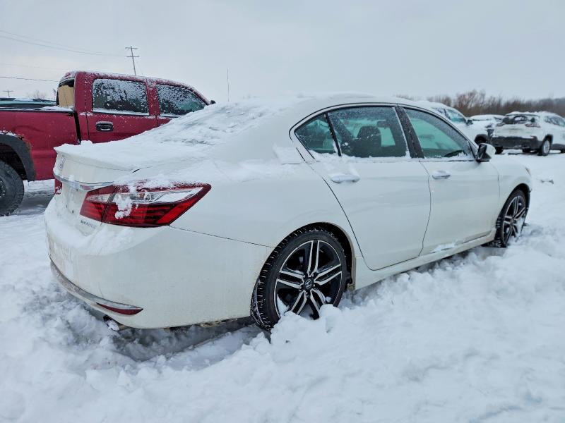 Photo 3 from auction – 2017 HONDA ACCORD SPO with VIN 1HGCR2F52HA304150