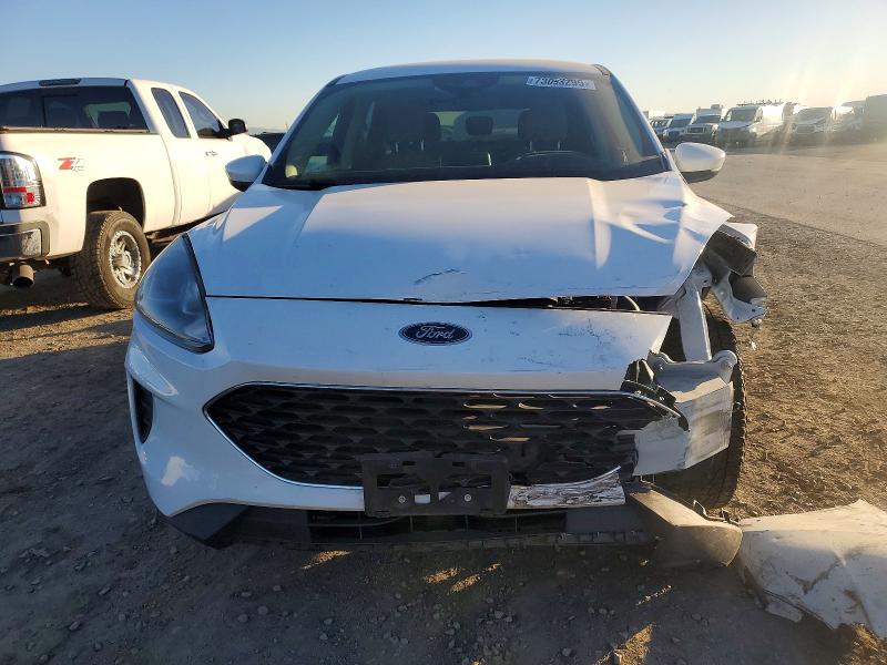 Photo 5 from auction – 2020 FORD ESCAPE SE with VIN 1FMCU9G67LUA10839