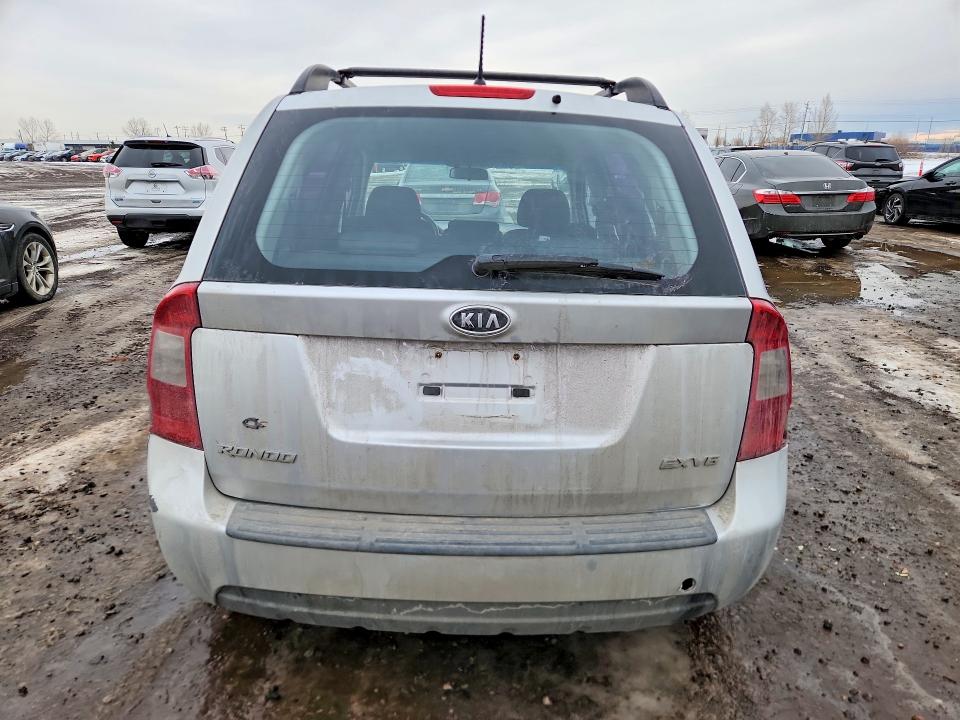 Photo 6 from auction – 2009 KIA RONDO with VIN KNAFG526597272047