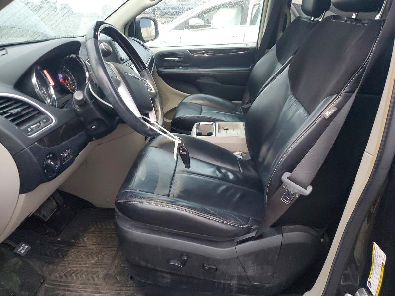 Photo 7 from auction – 2016 CHRYSLER TOWN & COU with VIN 2C4RC1GG8GR213334