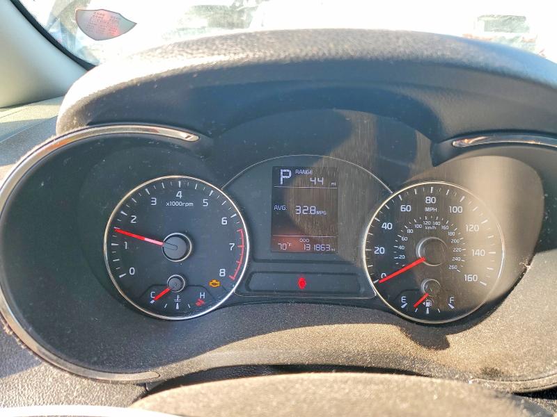 Photo 9 from auction – 2018 KIA FORTE with VIN 3KPFK4A77JE240565