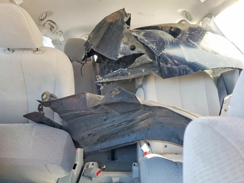 Photo 10 from auction – 2011 TOYOTA SIENNA LE with VIN 5TDKK3DC2BS043277