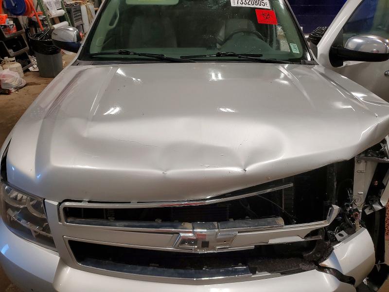 Photo 12 from auction – 2010 CHEVROLET SUBURBAN K with VIN 1GNUKKE32AR225227