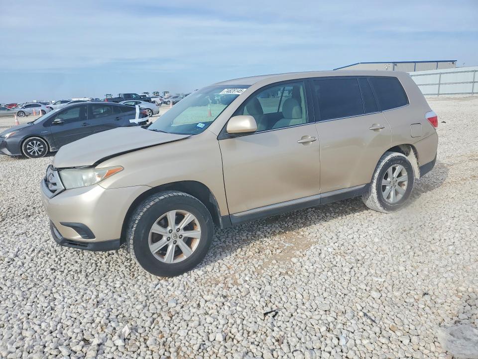 TOYOTA HIGHLANDER 2013 with VIN 5TDZK3EH3DS105135 - Photo from auction