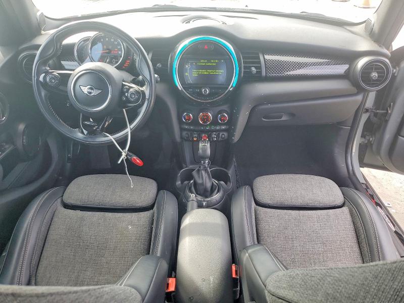 Photo 8 from auction – 2017 MINI COOPER S with VIN WMWXU3C57H2D31668