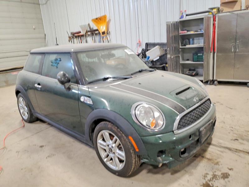 Photo 4 from auction – 2011 MINI COOPER S with VIN WMWSV3C58BTY16021
