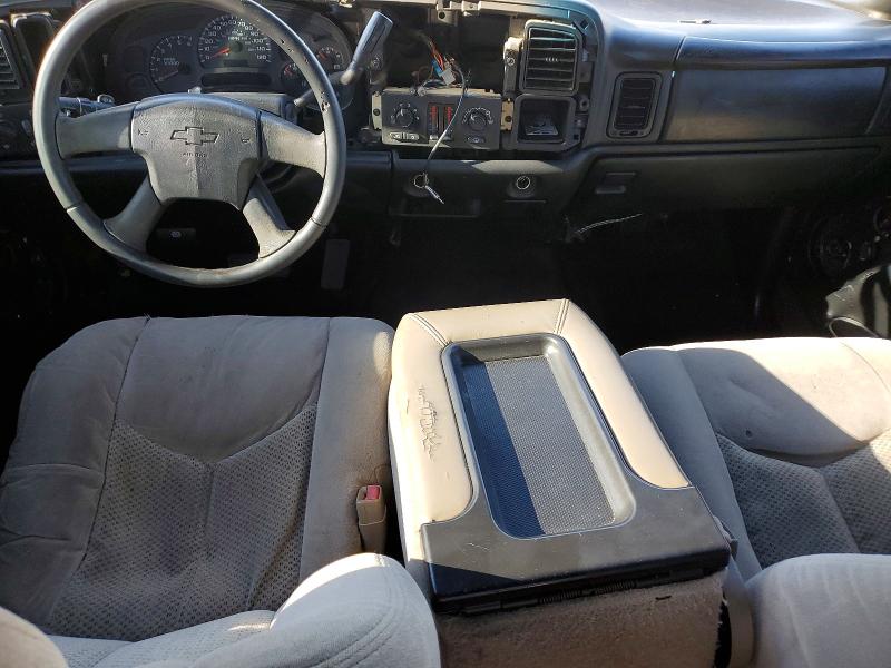 Photo 8 from auction – 2005 CHEVROLET SILVERADO with VIN 2GCEC13T951119041