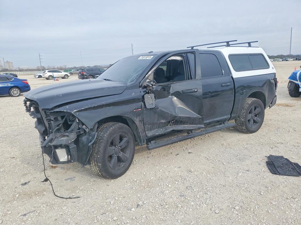 RAM 1500 2017 with VIN 3C6RR7KT1HG552313 - Photo from auction