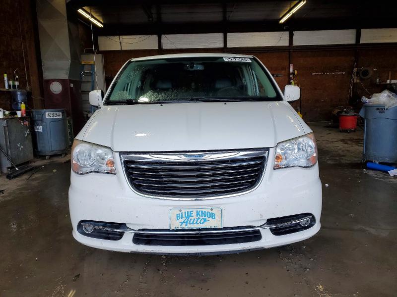 Photo 5 from auction – 2013 CHRYSLER TOWN & COU with VIN 2C4RC1BG8DR775026