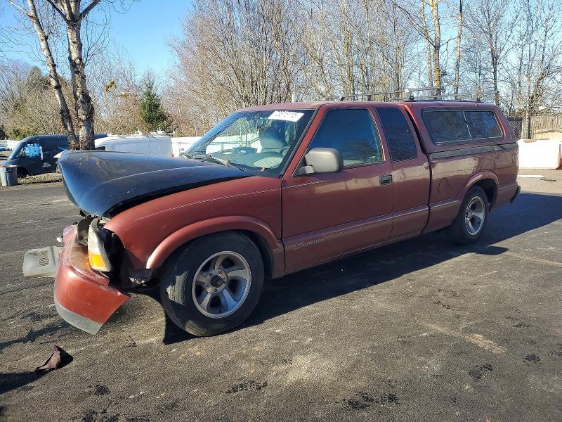 GMC SONOMA 1998 with VIN 1GTCS1947W8502226 - Photo from auction